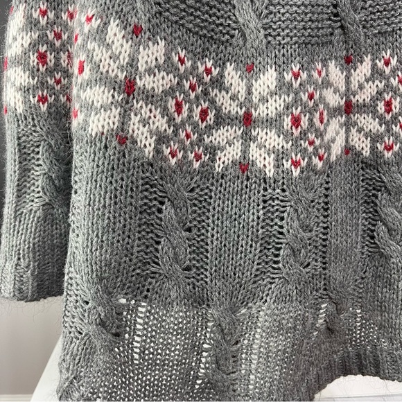 Jperico NWT Italian Wool Blend Shawl Shrug Sweater Pullover loose Knit Poncho - Picture 6 of 8